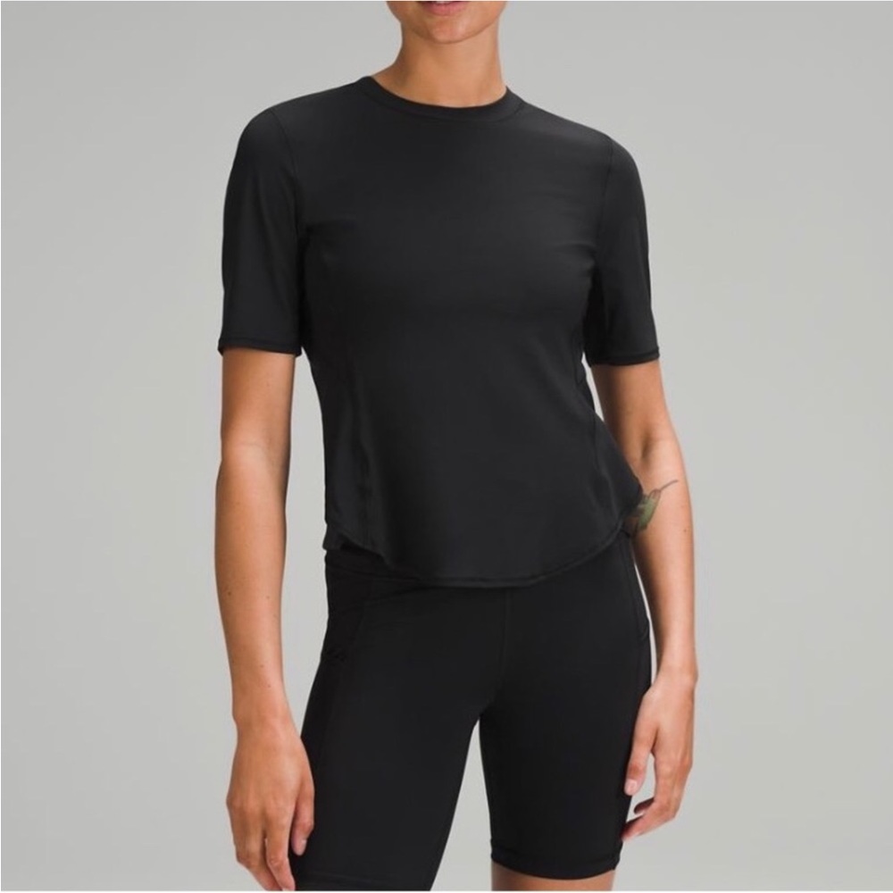 Lululemon Uv Protection Fold-Over Running T-Shirt - image 2